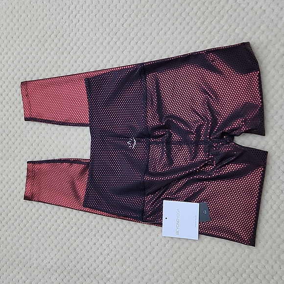 Nwt Beyond Yoga Spot On Highwaisted Leggings - Picture 4 of 9